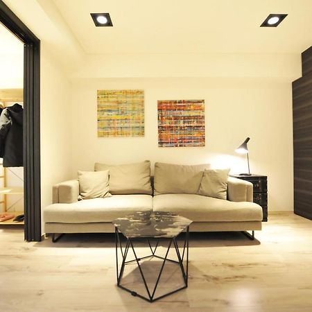 Azabujuban Chic 2-Bedroom Apartment Fancy Design Tokyo Exterior photo